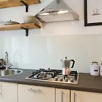 Amazing Old Town Chill Out Apt